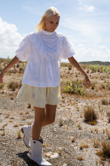 LYKKE LINEN WHITE BLOUSE